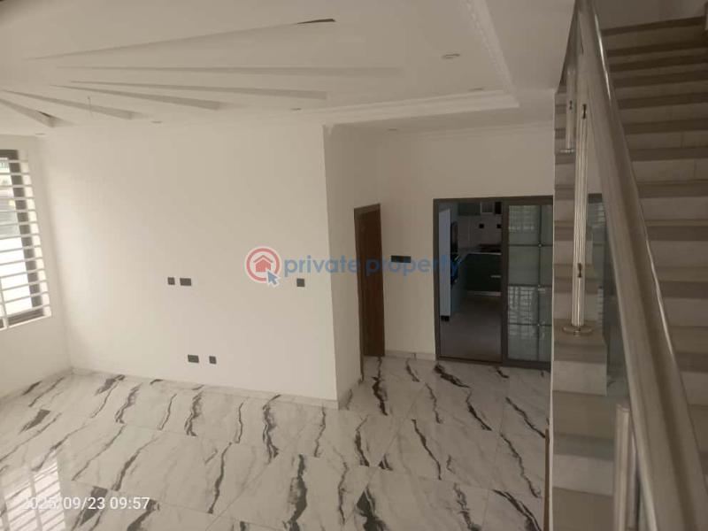 4 bedroom House For Sale Sakumono Spintex Accra - 2