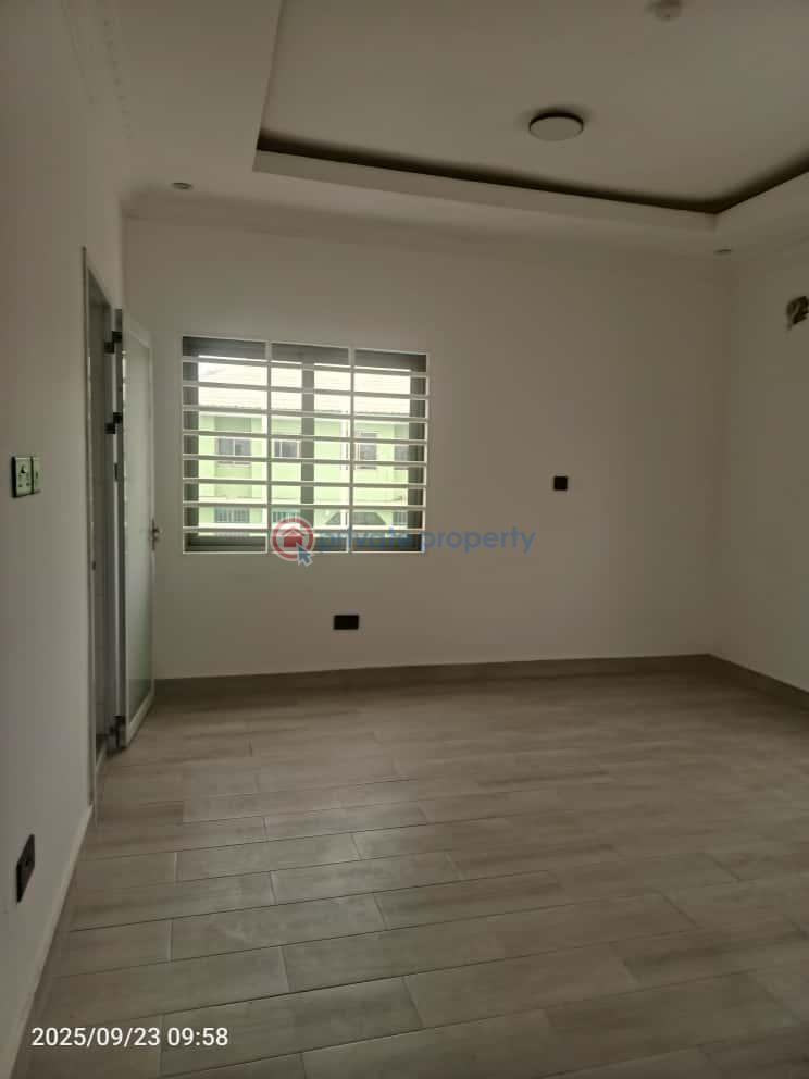 4 bedroom House For Sale Sakumono Spintex Accra - 7
