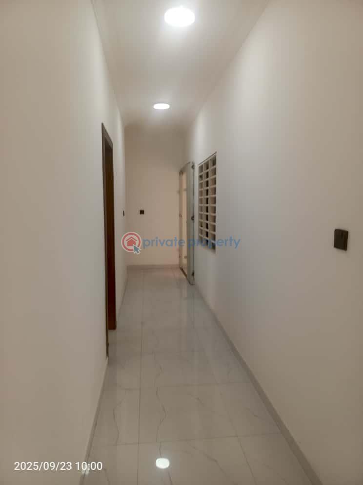 4 bedroom House For Sale Sakumono Spintex Accra - 4