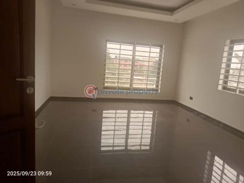 4 bedroom House For Sale Sakumono Spintex Accra - 3