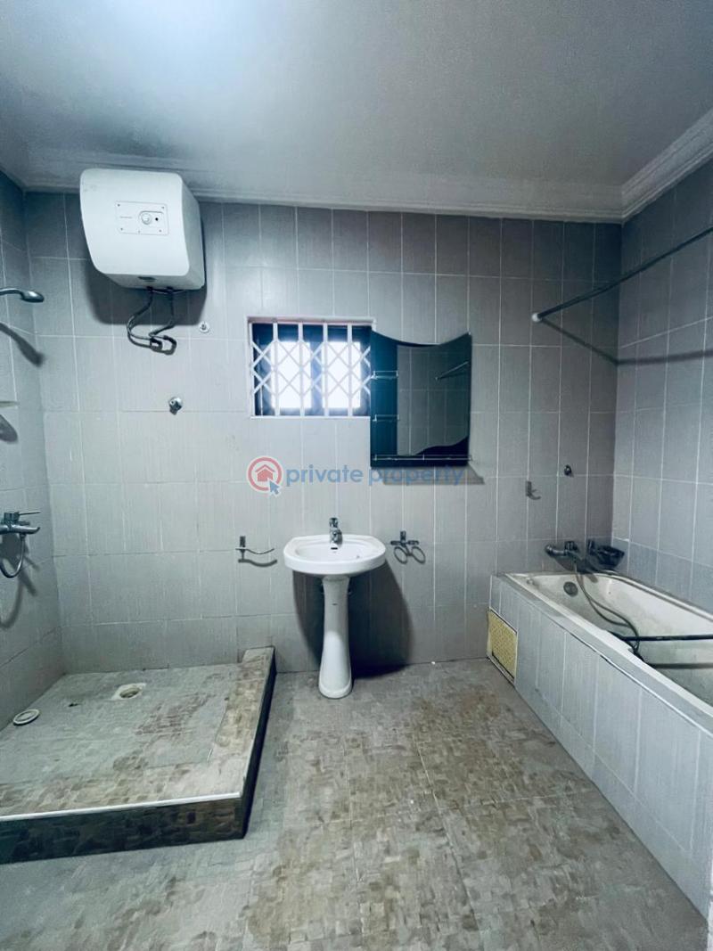 4 bedroom House For Rent American House East Legon Accra - 10