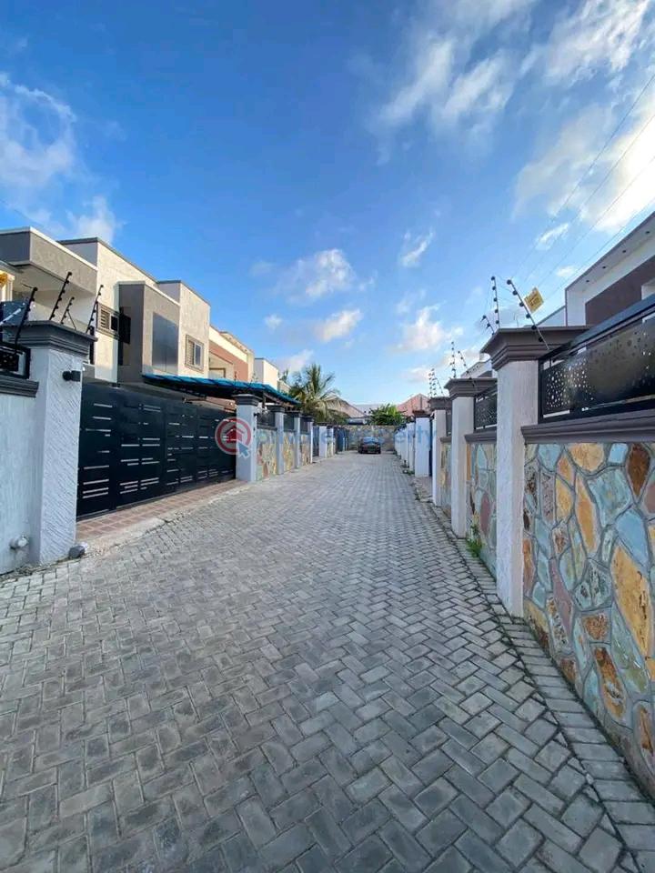 4 bedroom House For Rent Baatsonaa Spintex Accra - 6