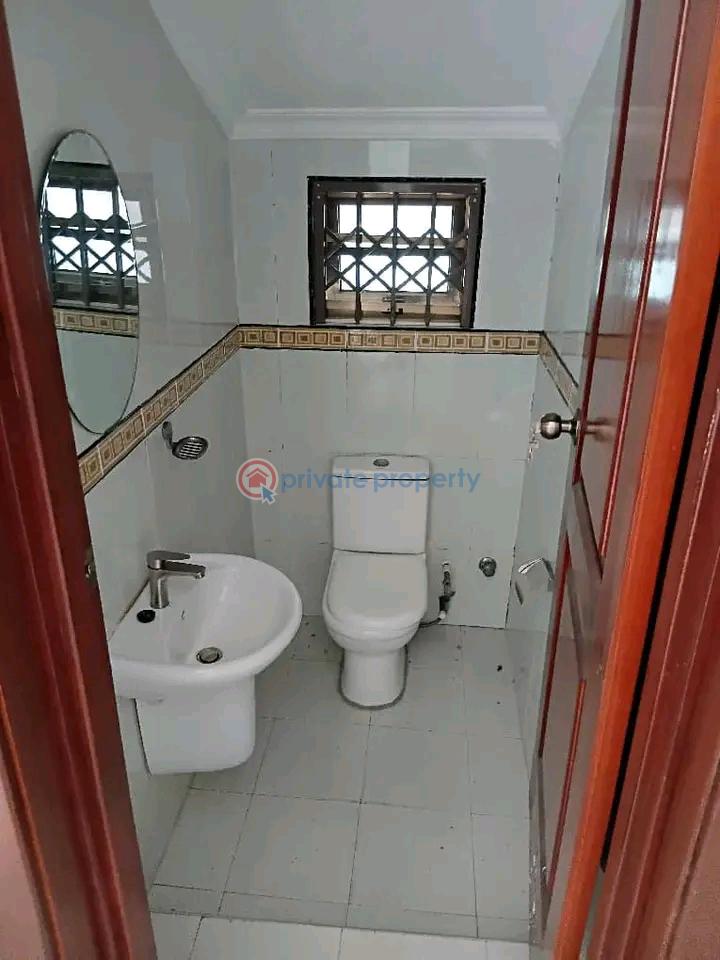 4 bedroom House For Rent Osu Accra - 5