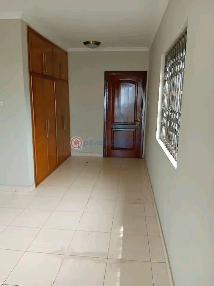 4 bedroom House For Rent Osu Accra - 8