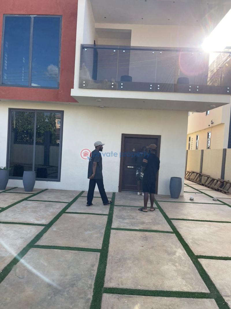 4 bedroom House For Rent Pantang Adenta Municipal Accra - 2