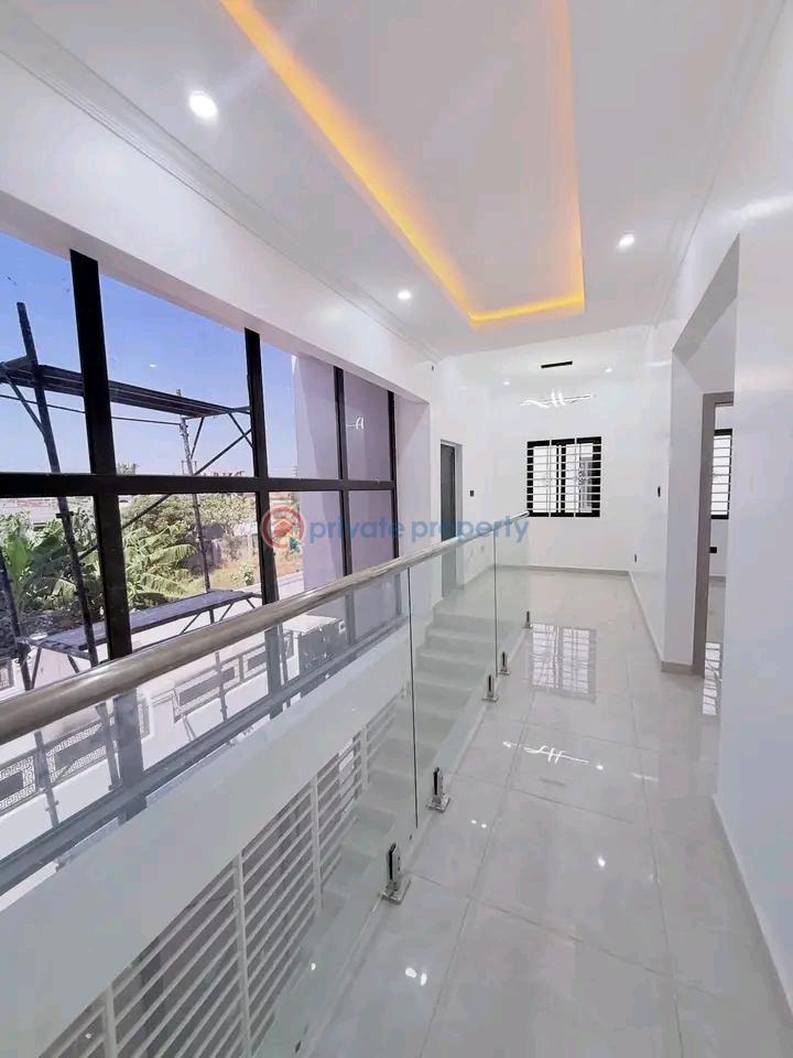 4 bedroom House For Sale Spintex Accra - 6