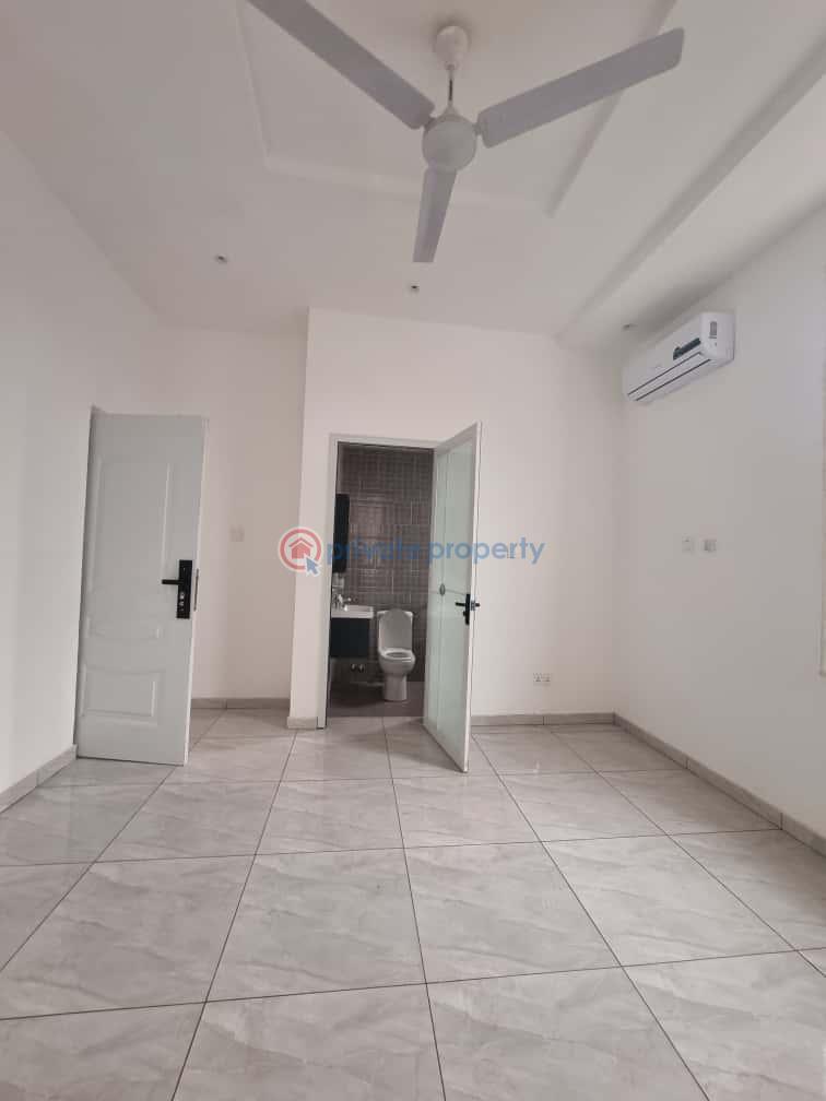 4 bedroom House For Sale Spintex Accra - 13