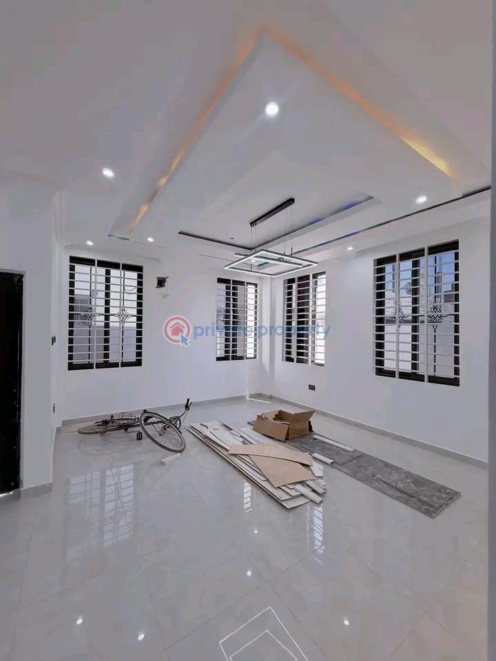 4 bedroom House For Sale Spintex Accra - 8
