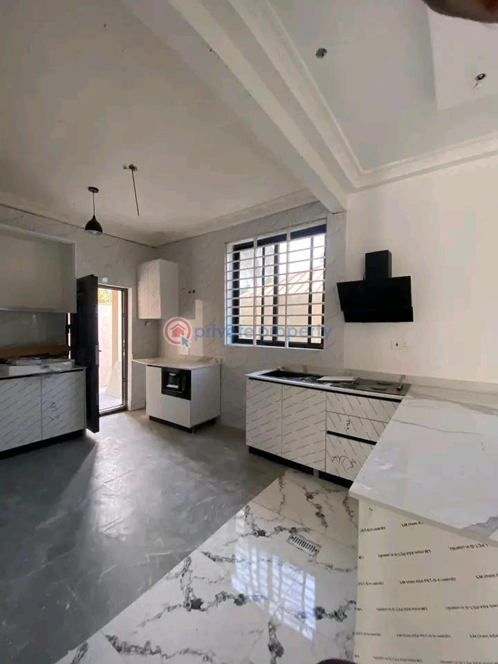 4 bedroom House For Sale Spintex Accra - 5