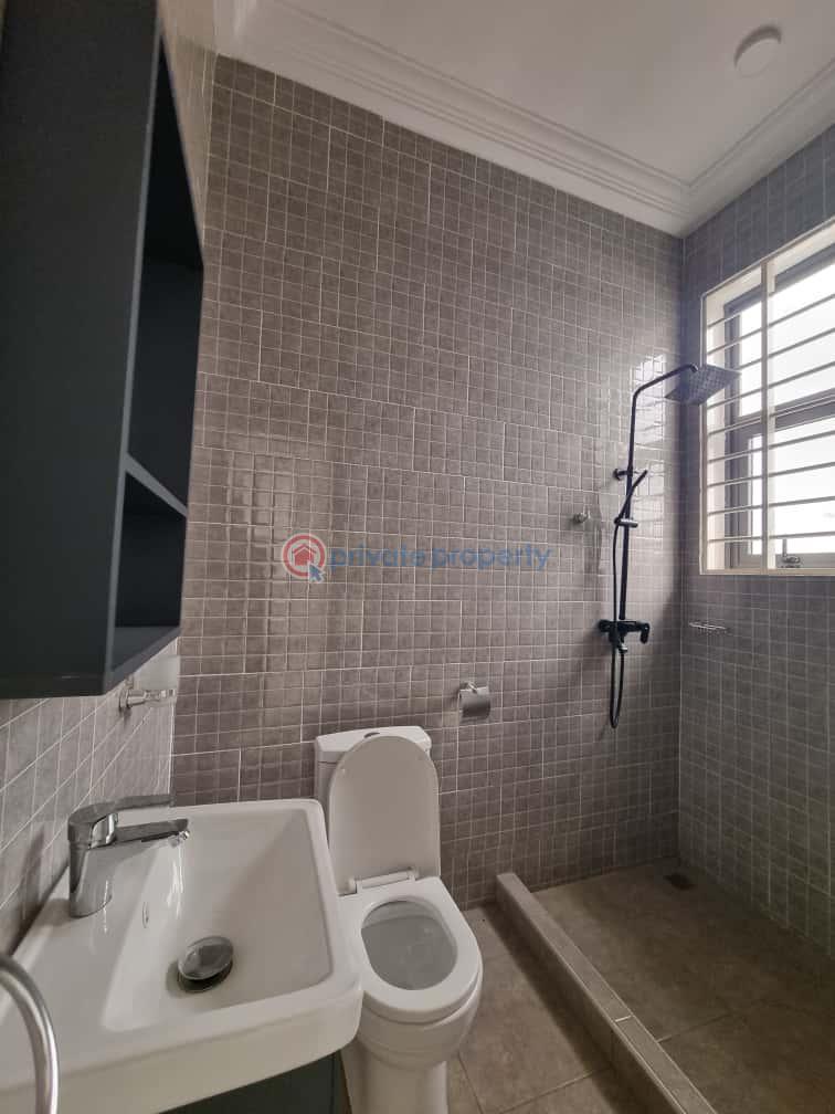 4 bedroom House For Sale Spintex Accra - 9