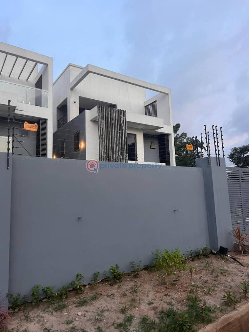 4 bedroom House For Sale Tesano Accra - 5