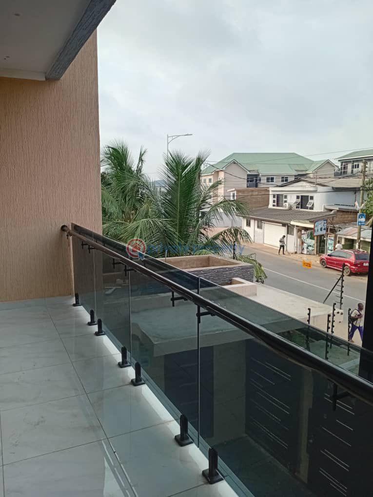 4 bedroom House For Sale North Kaneshie Accra - 5