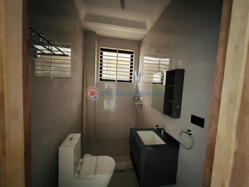 4 bedroom Detached Duplex For Sale Oyarifa La Nkwantanang Madina Municipal Accra - 13