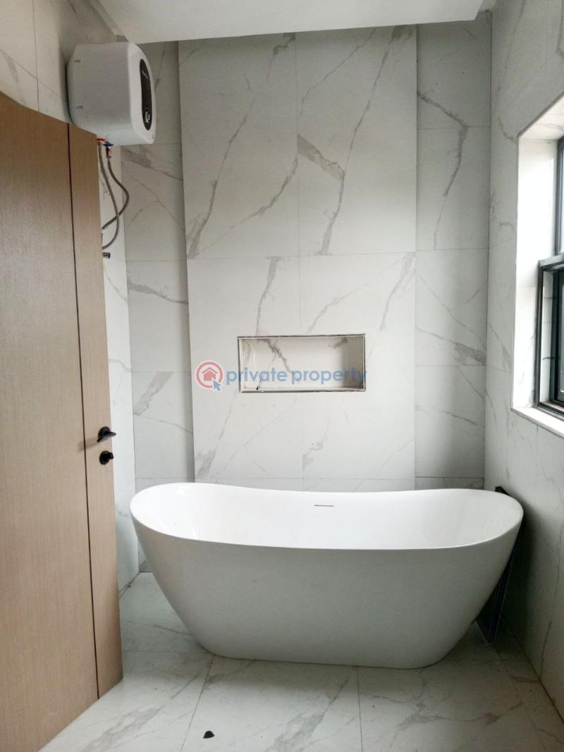 4 bedroom House For Sale Lakeside Estate Ashaley Botwe Adenta Municipal Accra - 6