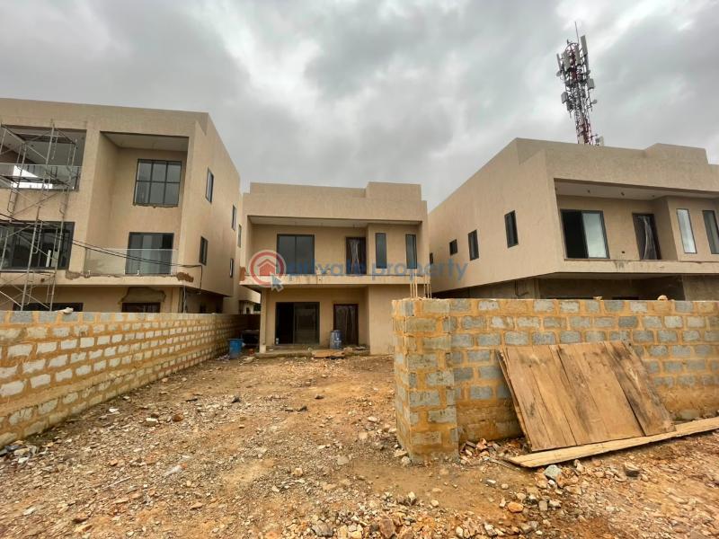 4 bedroom House For Sale East Airport Airport Residential Area Accra - 4