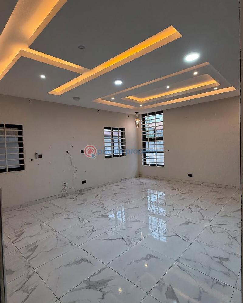 4 bedroom House For Sale Baatsonaa Spintex Accra - 3