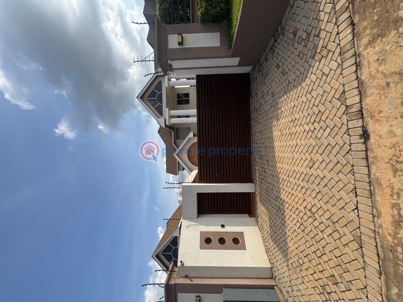 4 bedroom House For Rent Kwanwoma Ahodwo Sokoban Road Kumasi Metropolitan Ashanti - 0