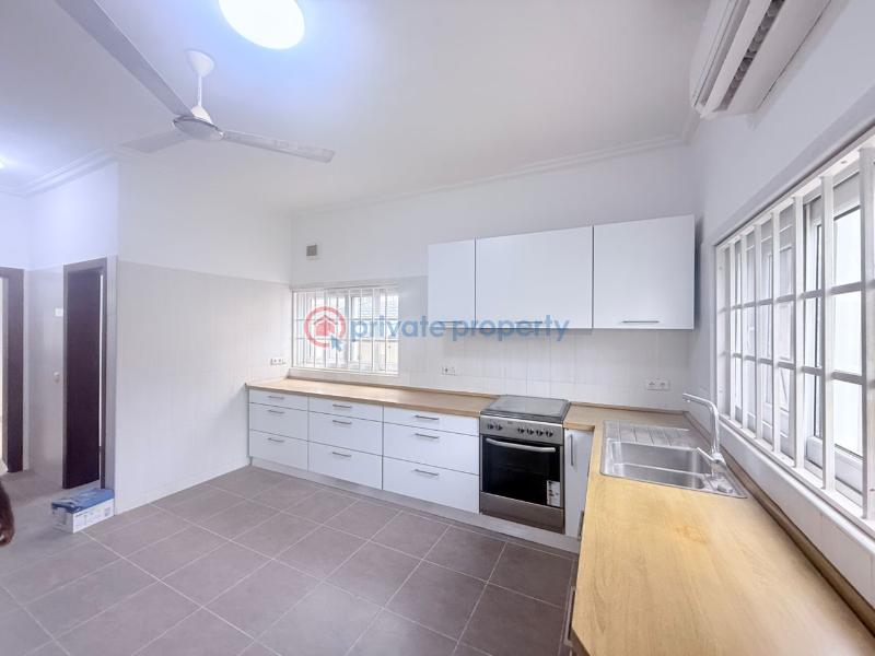 4 bedroom House For Rent East La La Dade Kotopon Municipal Accra - 9