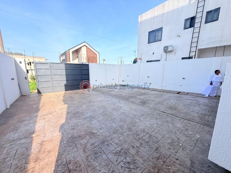 4 bedroom House For Sale Lakeside Estate Ashaley Botwe Adenta Municipal Accra - 10