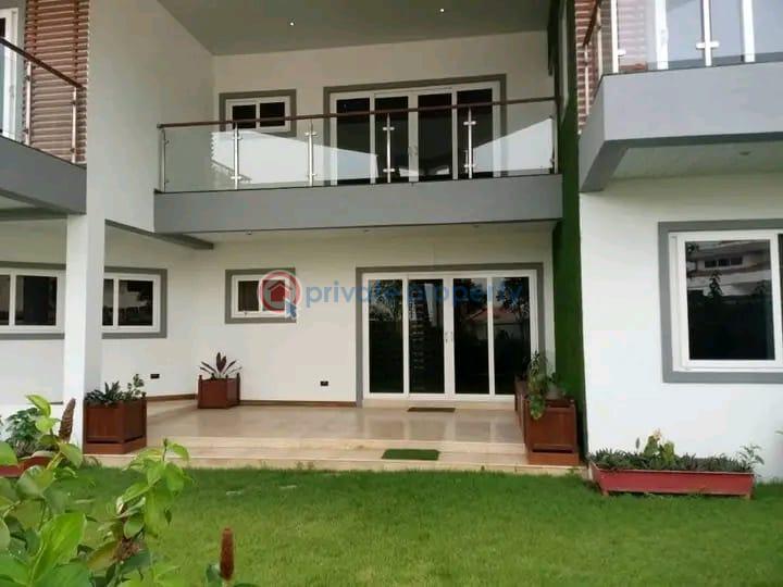 4 bedroom House For Sale Airport Hills Airport Residential Area Accra - 1