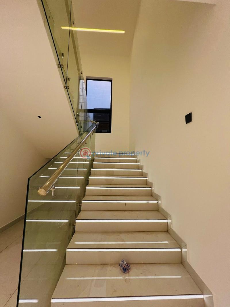 4 bedroom House For Sale School Junction East Legon Accra - 6