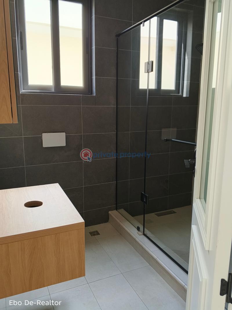 4 bedroom House For Sale School Junction Adjiringanor East Legon Accra - 10