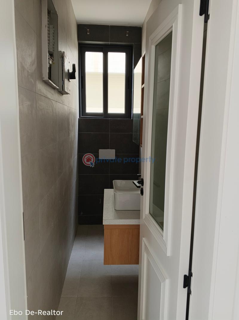 4 bedroom House For Sale School Junction Adjiringanor East Legon Accra - 4