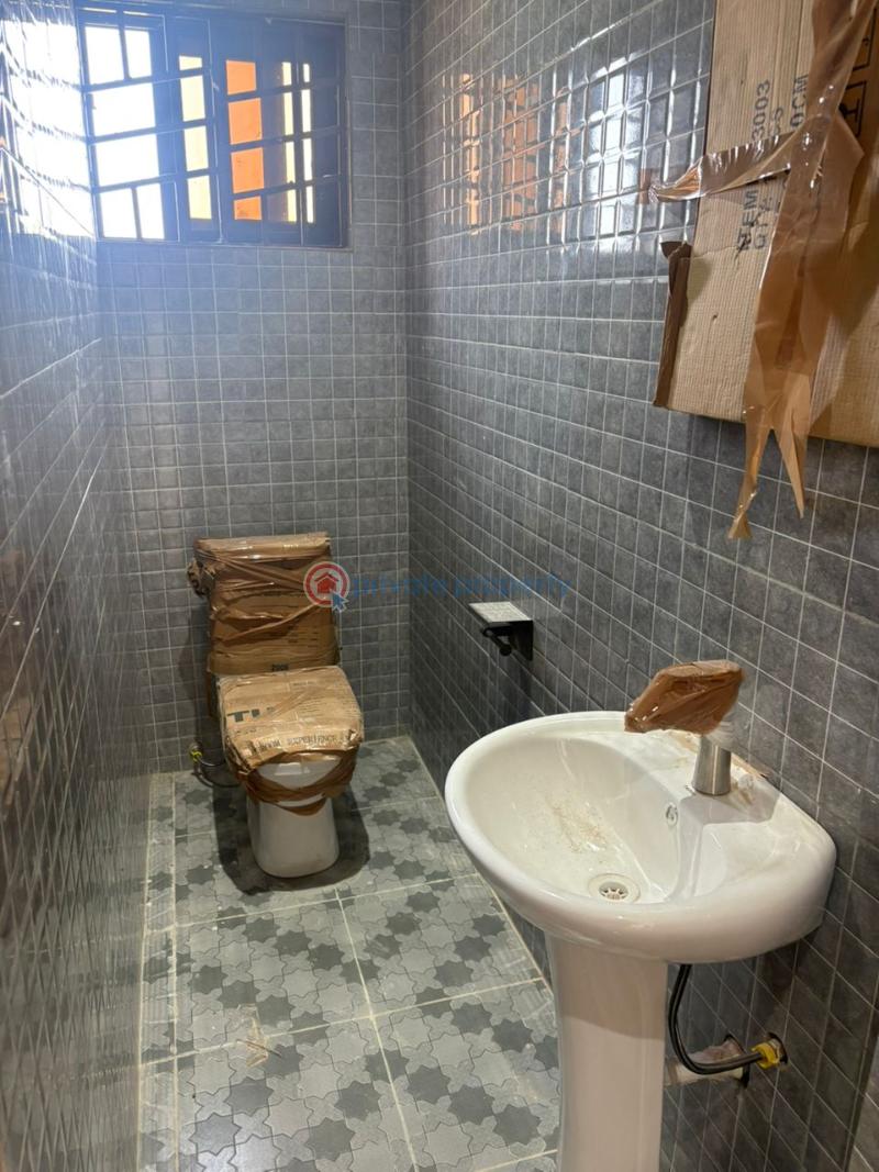 4 bedroom House For Sale Sakumono Spintex Accra - 13