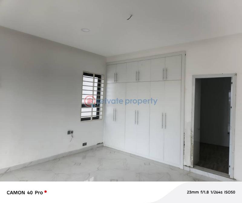 4 bedroom House For Sale Sakumono Spintex Accra - 12