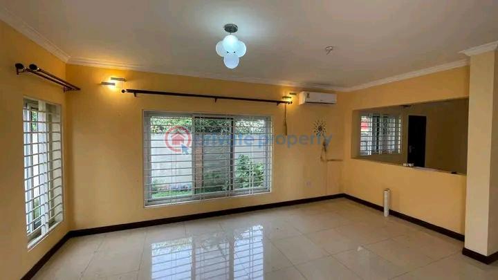 4 bedroom House For Rent Tesano Accra - 3