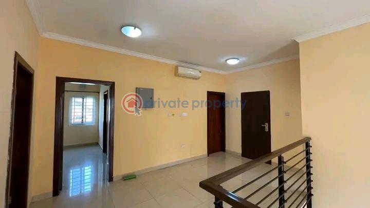 4 bedroom House For Rent Tesano Accra - 4