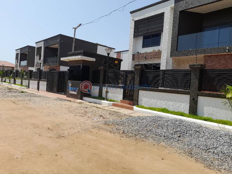 4 bedroom House For Sale Tse Addo Accra - 5