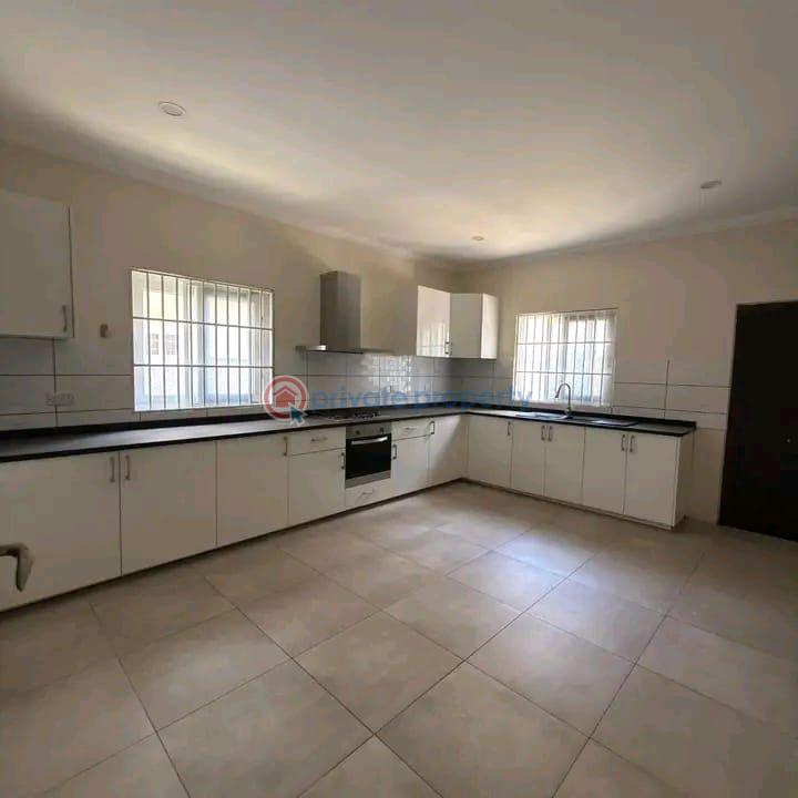 4 bedroom House For Rent East Airport Airport Residential Area Accra - 12