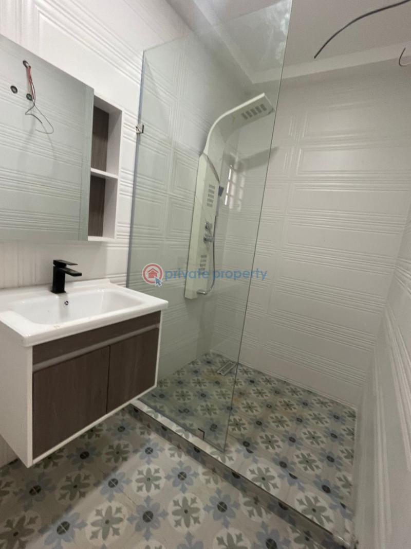 4 bedroom House For Sale Lashibi Spintex Accra - 11