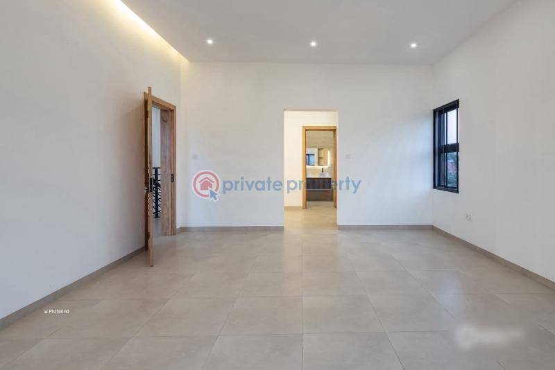 4 bedroom House For Sale Spintex Accra - 3