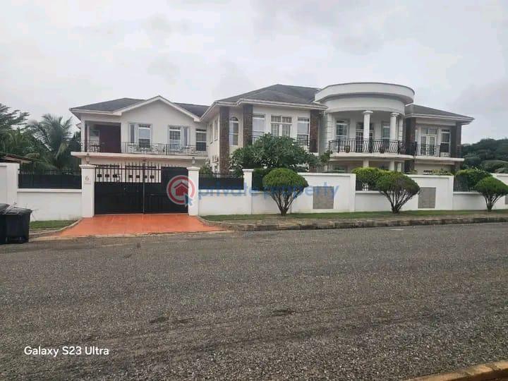 4 bedroom House For Sale Airport Hills Airport Residential Area Accra - 0