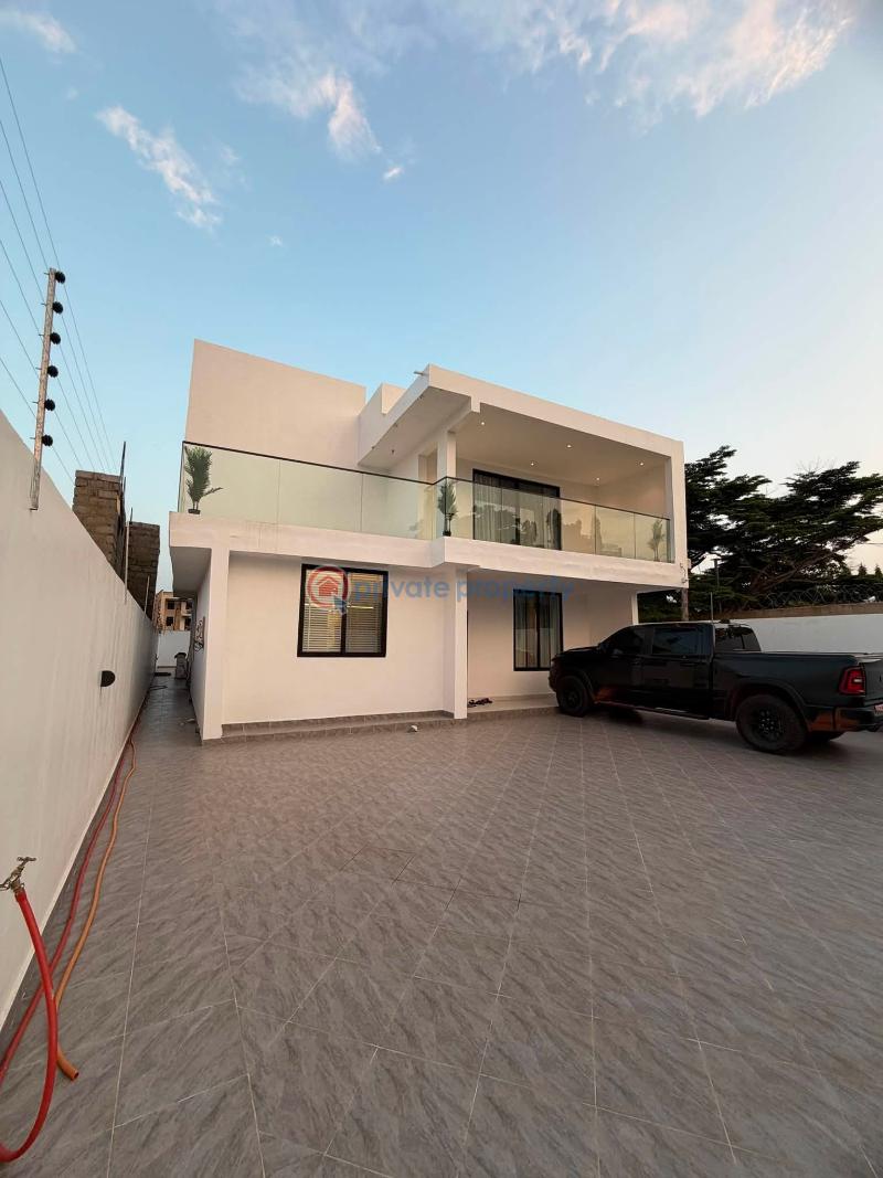 4 bedroom House For Sale Adjiringanor East Legon Accra - 1