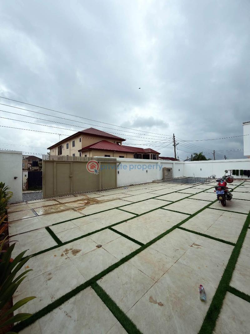 4 bedroom House For Sale Adjiringanor East Legon Accra - 12