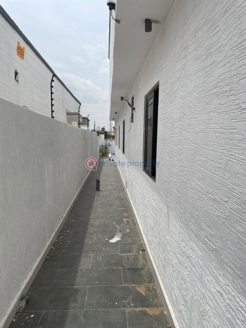 4 bedroom House For Sale Lashibi Spintex Accra - 17