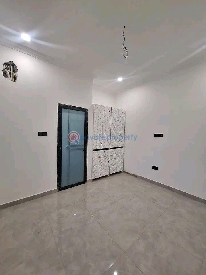 4 bedroom Townhouse For Sale Spintex Accra - 3