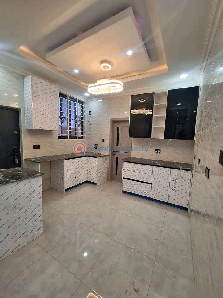 4 bedroom Townhouse For Sale Spintex Accra - 2