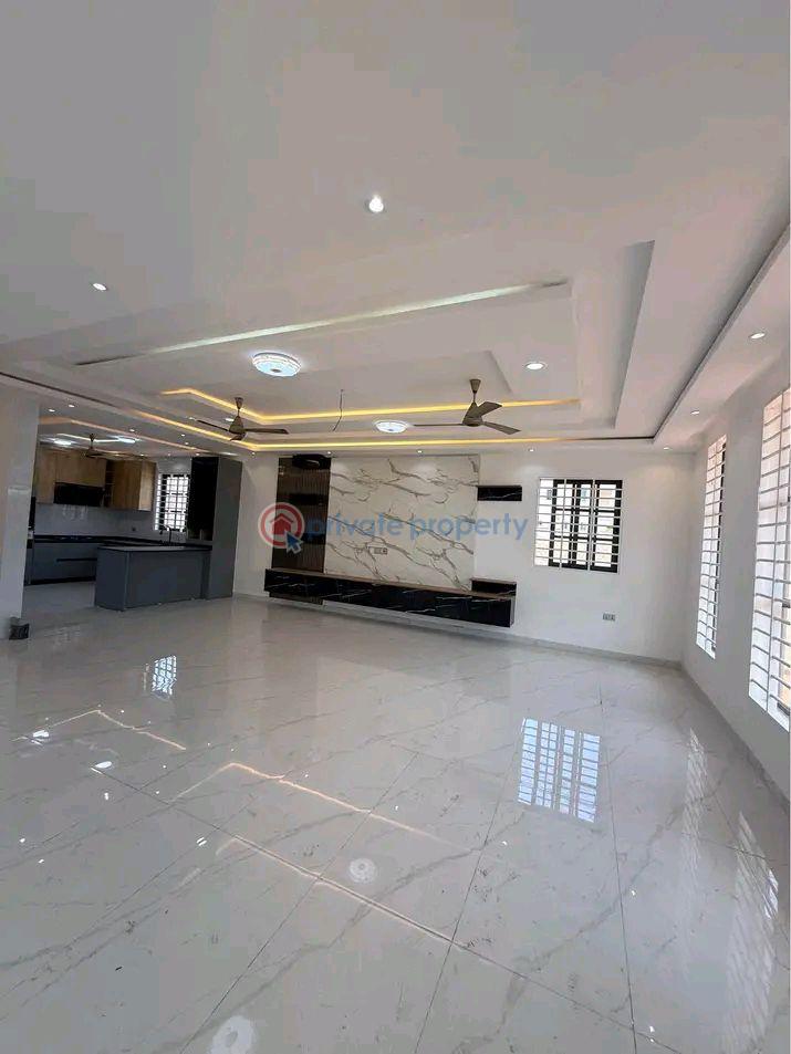 4 bedroom Townhouse For Sale Ogbojo Adenta Municipal Accra - 5