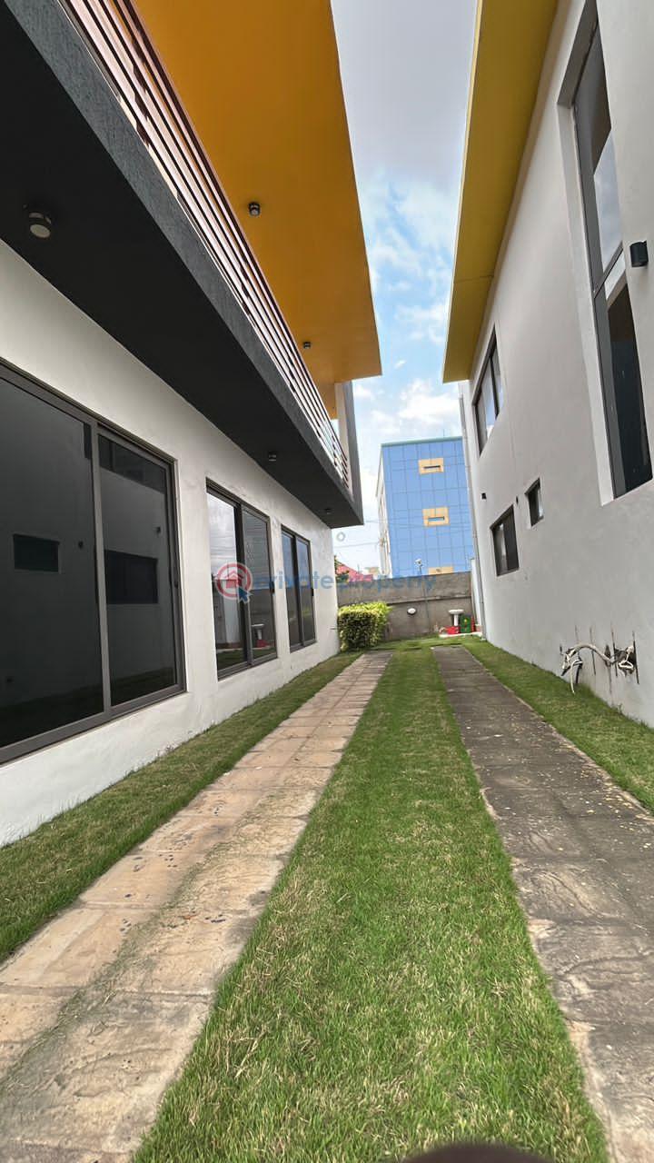 4 bedroom Townhouse For Sale Abelemkpe Accra - 4