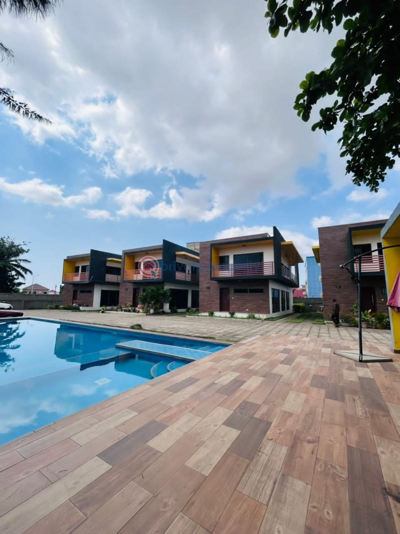 4 bedroom Townhouse For Sale Abelemkpe Accra - 2