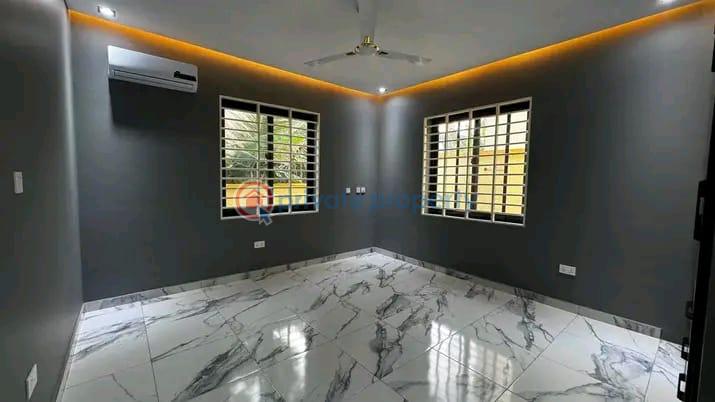4 bedroom Townhouse For Rent Achimota Accra - 8