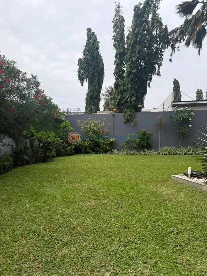 4 bedroom House For Rent Airport Residential Area Accra - 2