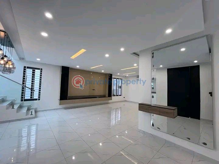 4 bedroom Townhouse For Rent Abelemkpe Accra - 3