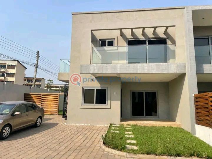 4 bedroom Townhouse For Rent Cantonments Accra - 0