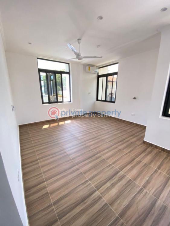 4 bedroom Townhouse For Rent Cantonments Accra - 2