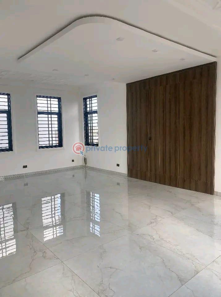 4 bedroom Townhouse For Sale Burma Hill East Airport Airport Residential Area Accra - 3